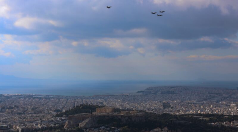 6 طائرات رافال تصل إلى اليونان